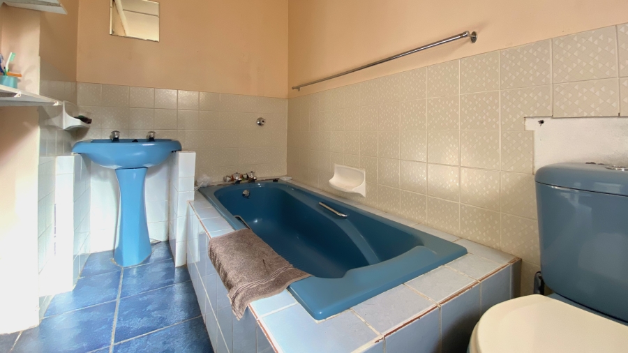 4 Bedroom Property for Sale in Laaiplek Western Cape